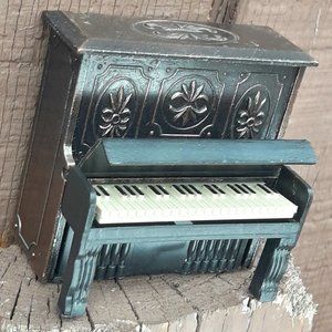 Mini Dollhouse Piano Cast Iron Pencil Sharpener Vintage Mini Musical Instrument